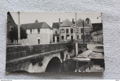 Cpsm, Moulins Engilbert (ou Moulin Engilbert), le pont Rollin et l'école des filles, Nièvre 58