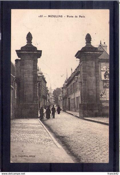 03. moulins. porte de paris