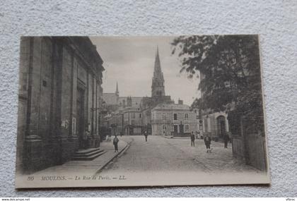 Moulins, la rue de Paris, Allier 03