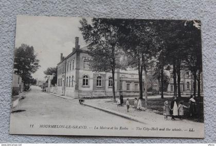 I154, Mourmelon le Grand, la mairie et les écoles, Marne 51