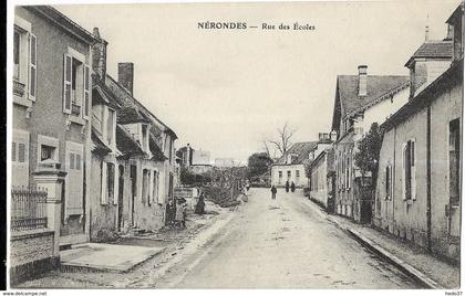 Nérondes - Rue des Ecoles