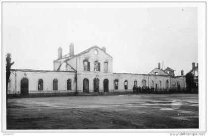 NEUFCHATEAU (88) carte photo guerre bombardement de la gare