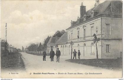 Neuillé-Pont-Pierre - Route de Tours au mans - La Gendarmerie