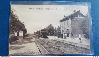 neuilly l'eveque , la gare avec train