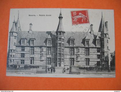 CPA    Nevers  Place Ducal 1909