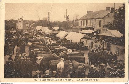 CPA Nort-sur-Erdre Le Champ de Foire