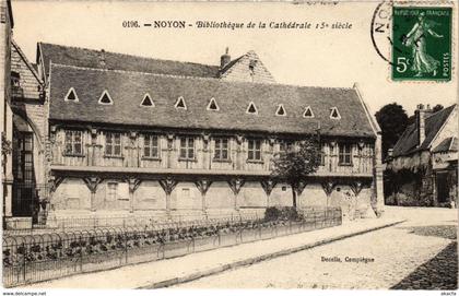 CPA Noyon - Bibliotheque de la Cathedrale (1032364)