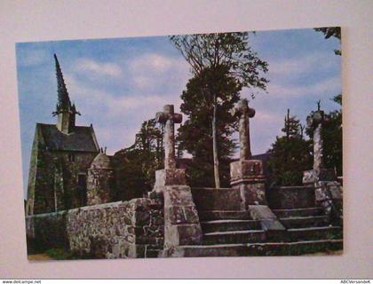 Plougrescant. Chapelle St. Gonery. Les Trois Croix. AK.