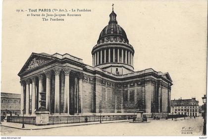 Paris - Le Panthéon et Statue de Jean-Jacques Rousseau