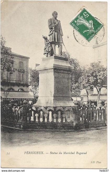 Périgueux - Statue du Maréchal Bugeaud