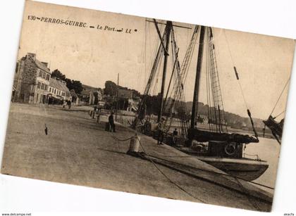 CPA PERROS-GUIREC - Le Port (243640)