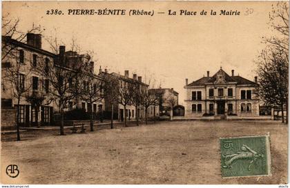 CPA PIERRE-BENITE - La Place de la Mairie (692692)