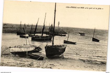 CPA PIRIAC-sur-MER - Le Port et la Jetée (242843)