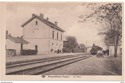 PLEUMARTIN - La Gare