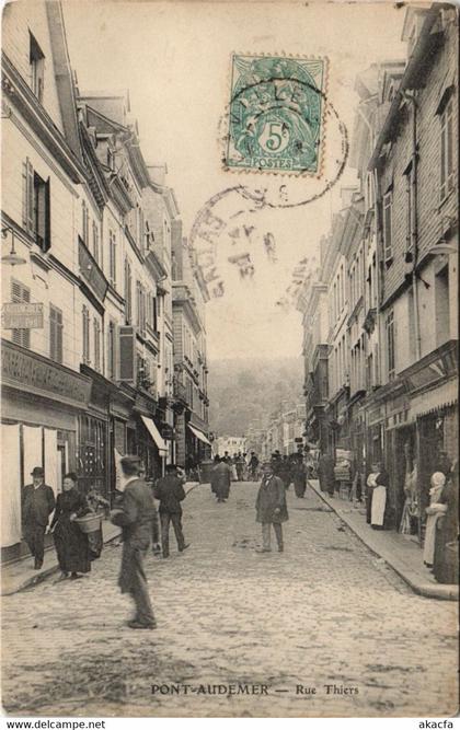 CPA PONT-AUDEMER - Rue Thiers (43291)