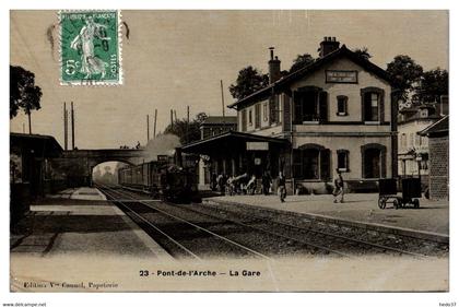 Pont de l'Arche - La Gare