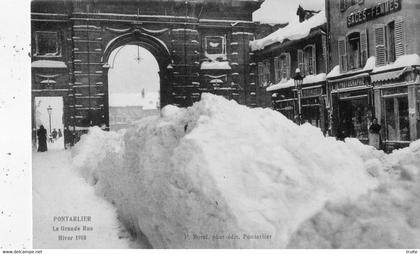 PONTARLIER LA GRANDE RUE HIVER 1910