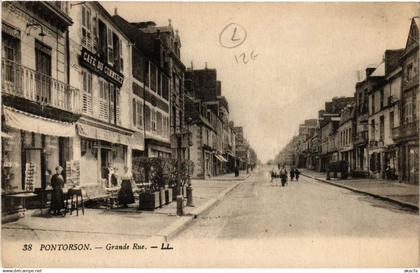 CPA PONTORSON - Grande Rue (589520)