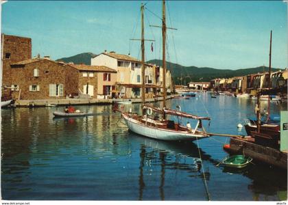 CPM GRIMAUD PORT-GRIMAUD - Canal Scene with Boats (1116343)