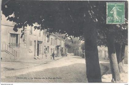 CPA Presles La Montée de la rue de Paris