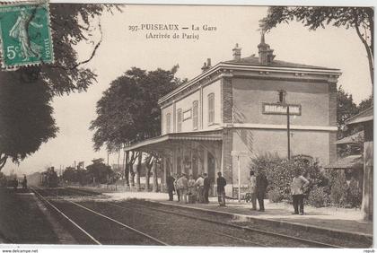 CPA Puiseaux la gare