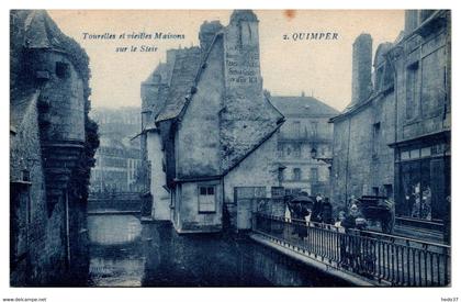 Quimper - Tourelles et vieilles maisons