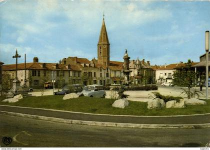 Rabastens de Bigorre - la place centrale