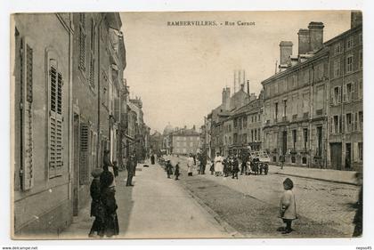 Rambervillers  ( 88 ) .rue carnot belle animation