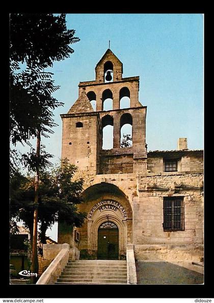 30 - Remoulins - Mairie - Ancienne église du XIIe s - Vieilles pierres - CPM - Voir Scans Recto-Verso