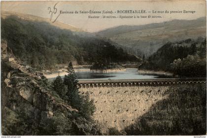 Rochetaillee, Le mur du premier Barrage