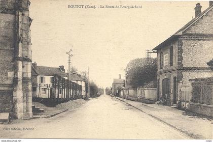 CPA Routot La Route de Bourg-Achard