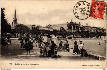 CPA ROYAN - Les Promenades (976044)