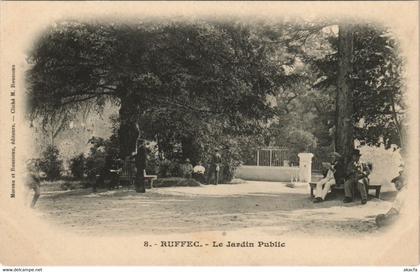 CPA Ruffec Le Jardin Public FRANCE (1074217)