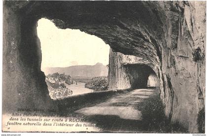 CPA  Carte Postale  France Ruoms tunnels sur la route à Ruoms  fenêtre naturelle  1927 VM57176