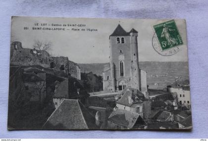 Saint Cirq Lapopie, place de l'église, Lot 46