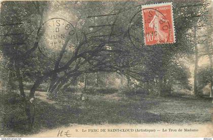 92 - Saint Cloud - Parc de Saint Cloud - Le Trou de Madame - Animée - CPA - Voir Scans Recto-Verso