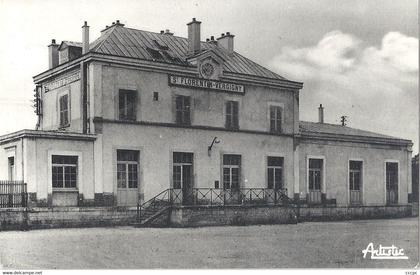 CPA Saint-Florentin-Vergigny La Gare