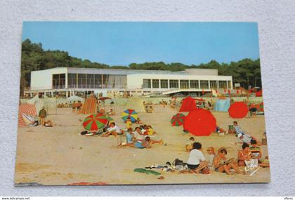 saint Georges de Didonne, la plage devant le nouveau casino, Charente maritime