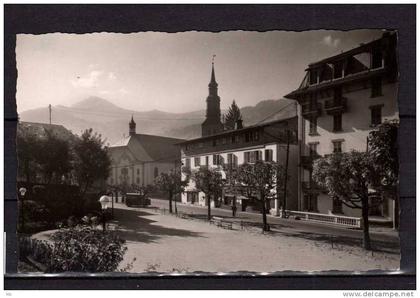 74 - Saint-Gervais-les-Bains - L'Eglise et le Mont Joly