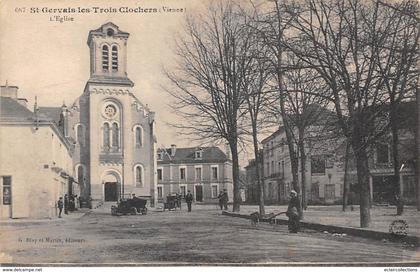 Saint Gervais les Trois Clochers      86       L'Eglise           (voir scan)