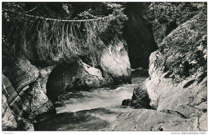 Environs de SAINT JEAN D´AULPS - La Dranse au Défilé des Tines (1963)