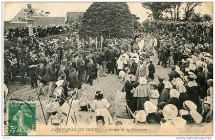 SAINT JEAN DU DOIGT(FINISTERE) PROCESSION