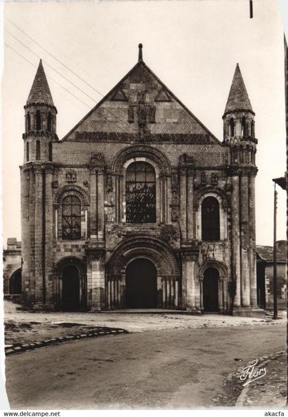 CPM SAINT-JOUIN-de-MARNES L'Eglise Abbatiale - La Facade (1141631)