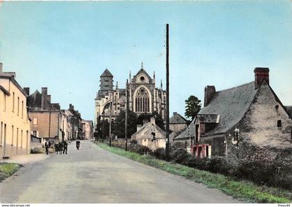 ¤¤   -   SAINT-JULIEN-de-VOUVANTES    -   Vue sur l'Eglise       -  ¤¤