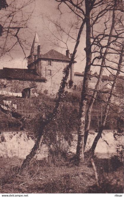 SAINT LAURENT SUR GORRE(ARBRE)