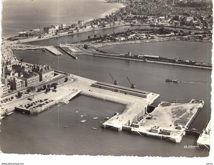 Carte  Postale  ancienne de SAINT  MALO -