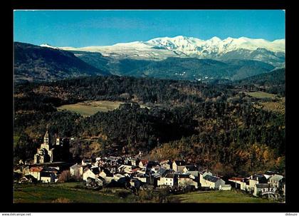 63 - Saint Nectaire - Vue Générale - Panorama sur Saint Nectaire le Haut - A l'horizon la chaîne du Sancy enneigée - CPM