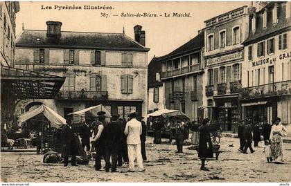 CPA SALIES-de-BÉARN Le Marché (868802)