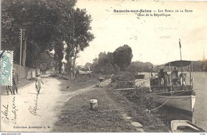 CPA Samois-sur-Seine Les Bords de la Seine Quai de la République