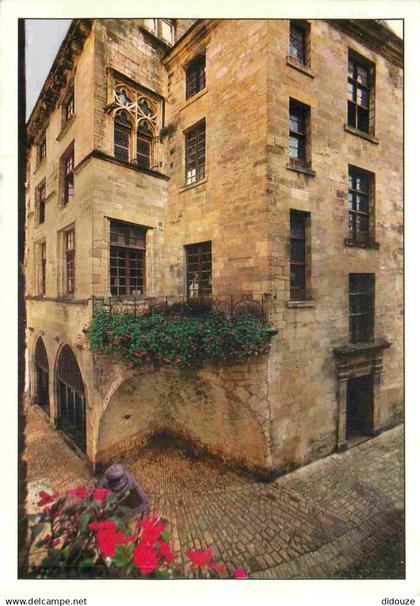 24 - Sarlat la Caneda - Voûte en trompe de l'Hôtel de Betou ornée d'un balcon en fer forgé - CPM - Voir Scans Recto-Vers